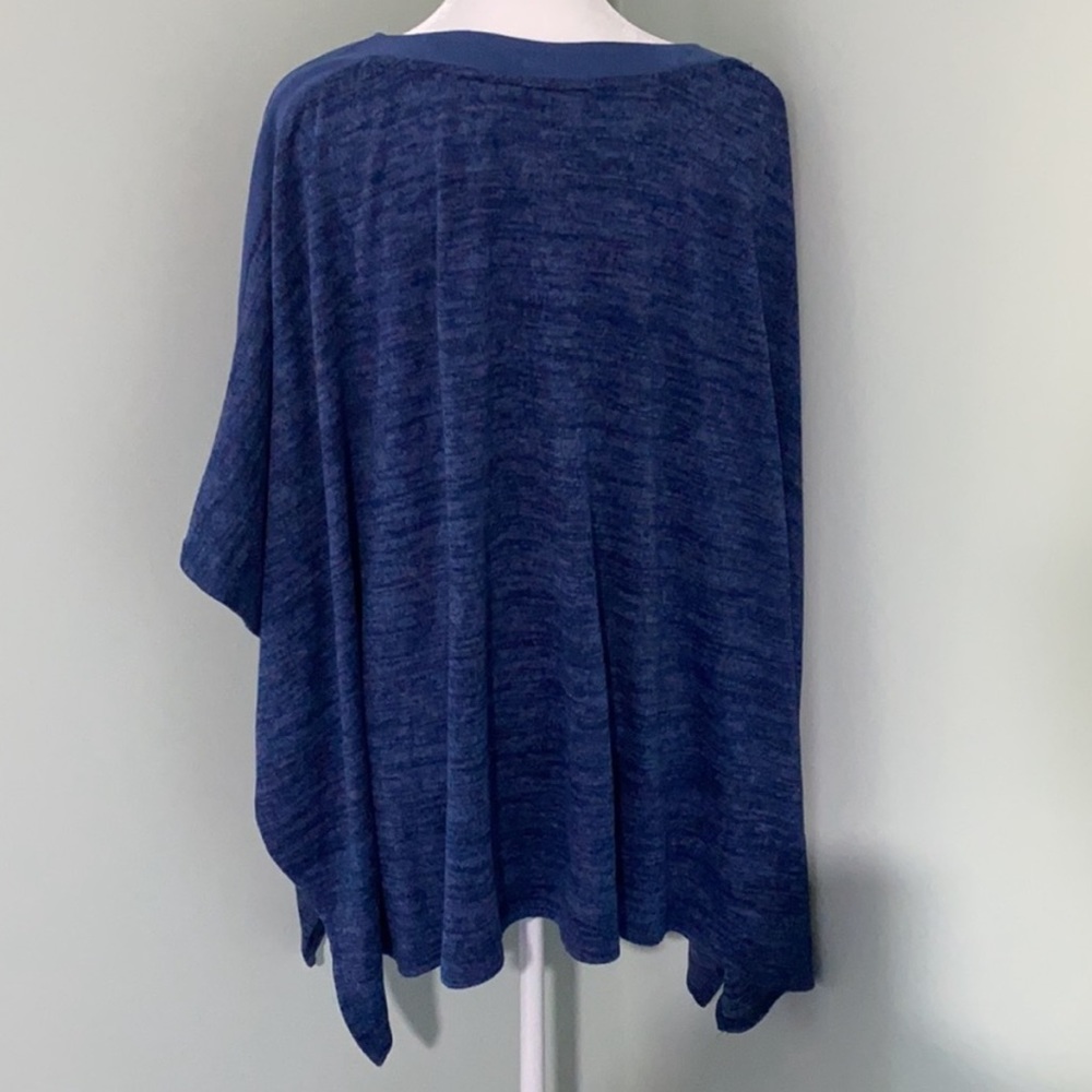 LOGO by Lori Goldstein Sweater Knit Poncho Faux Suede Trim & Pockets Blu… - Picture 3 of 11